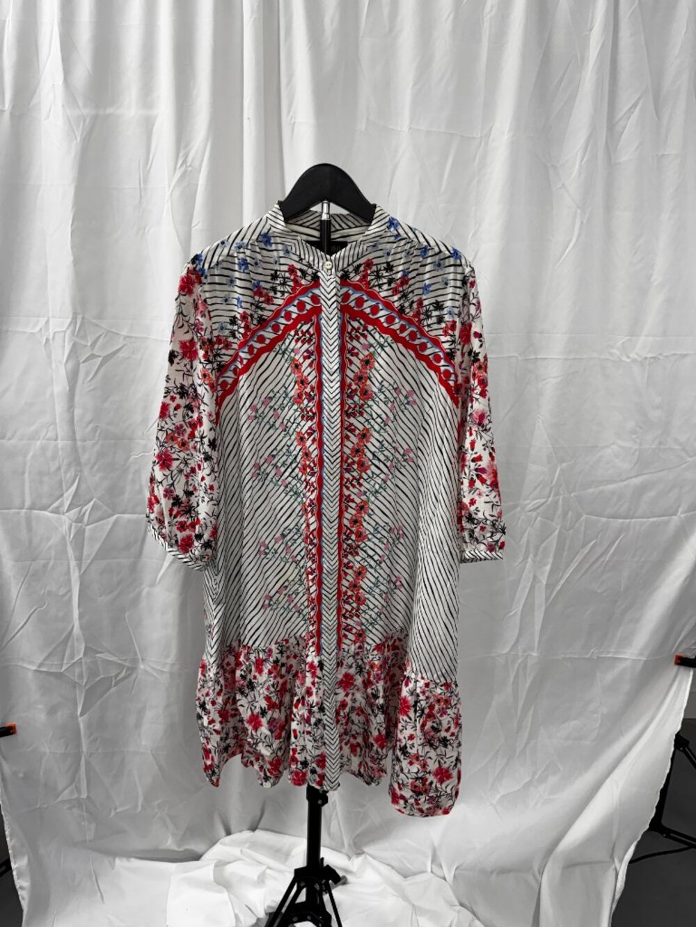 SALONI Silk Floral Button Front Knee Length Dress White, Black & Pink Sz 10 - Picture 8 of 16